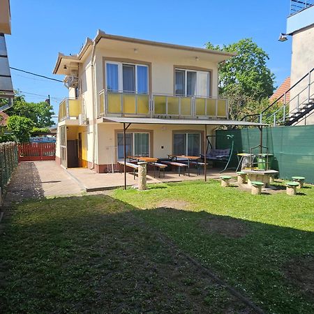 Ada 2 Apartmanhaz Hajduszoboszlo Exterior photo